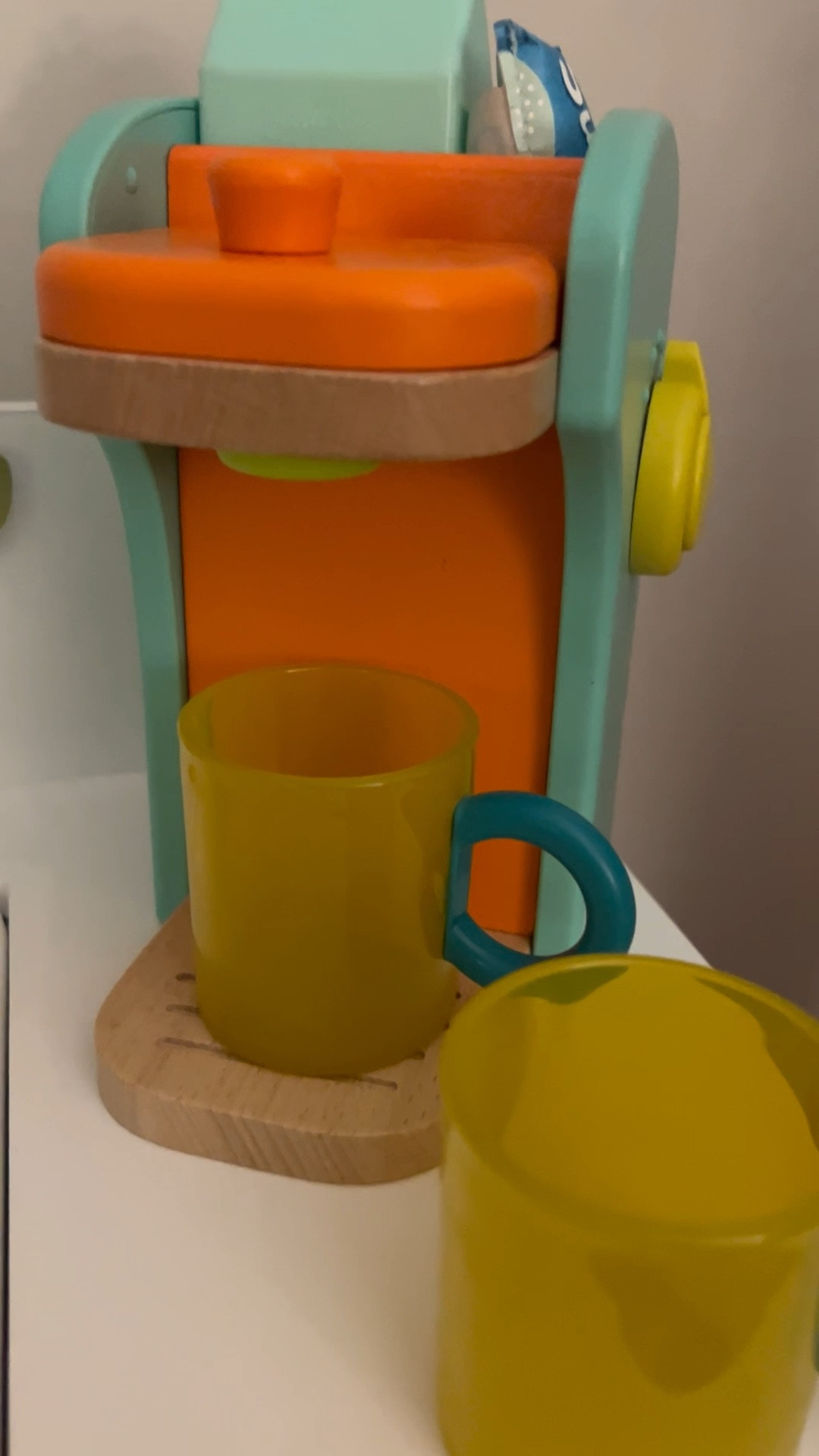 Play Kitchen! The cutest thing in our playroom! 

#LTKfamily #LTKGiftGuide #LTKkids