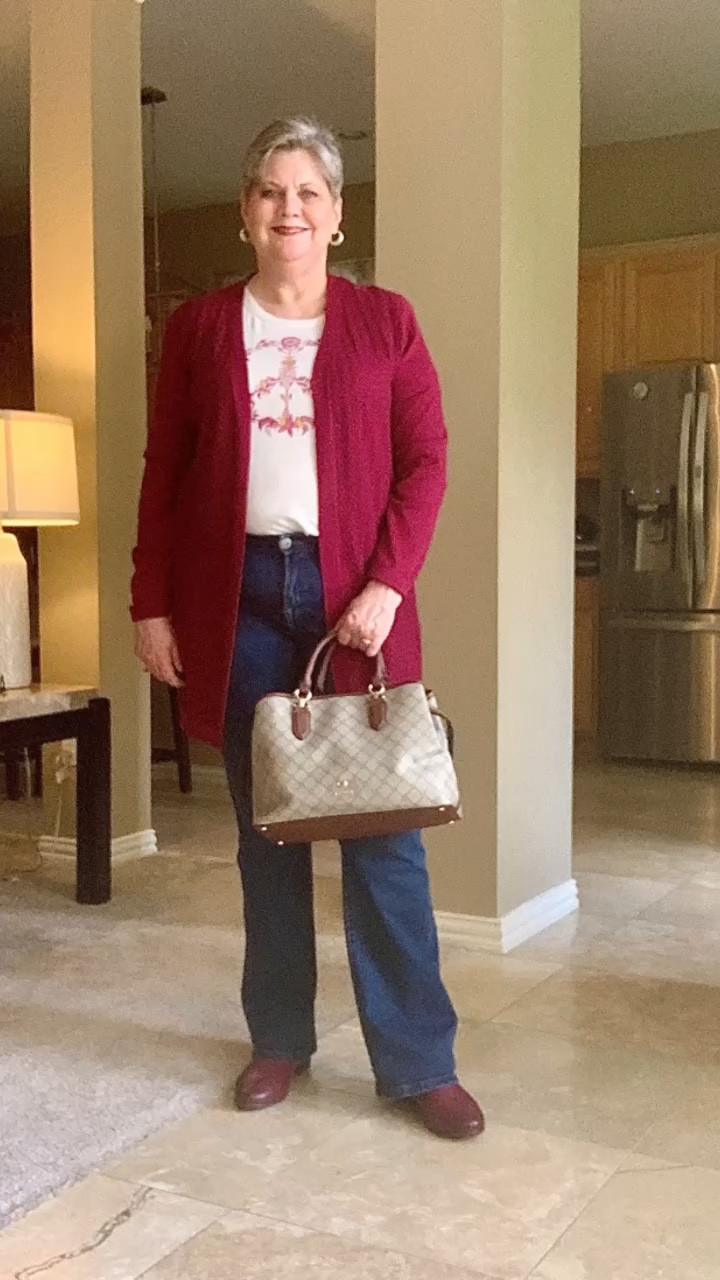 Graphic tee & jeans.
Add a cardigan if it gets cool.

Polish your look with a cute bag & booties.

You’re ready to go!

#LTKFallOutfit

#LTKmidsize #LTKsalealert #LTKSeasonal