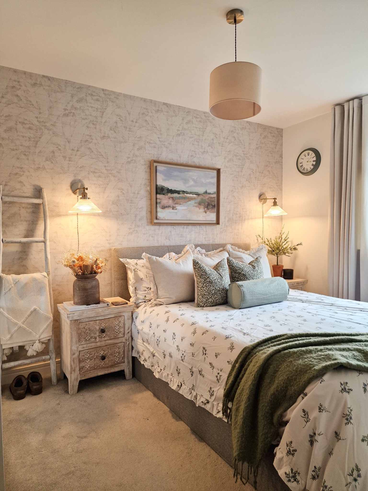 Shop my bedroom 🤎

#LTKSeasonal #LTKeurope #LTKhome