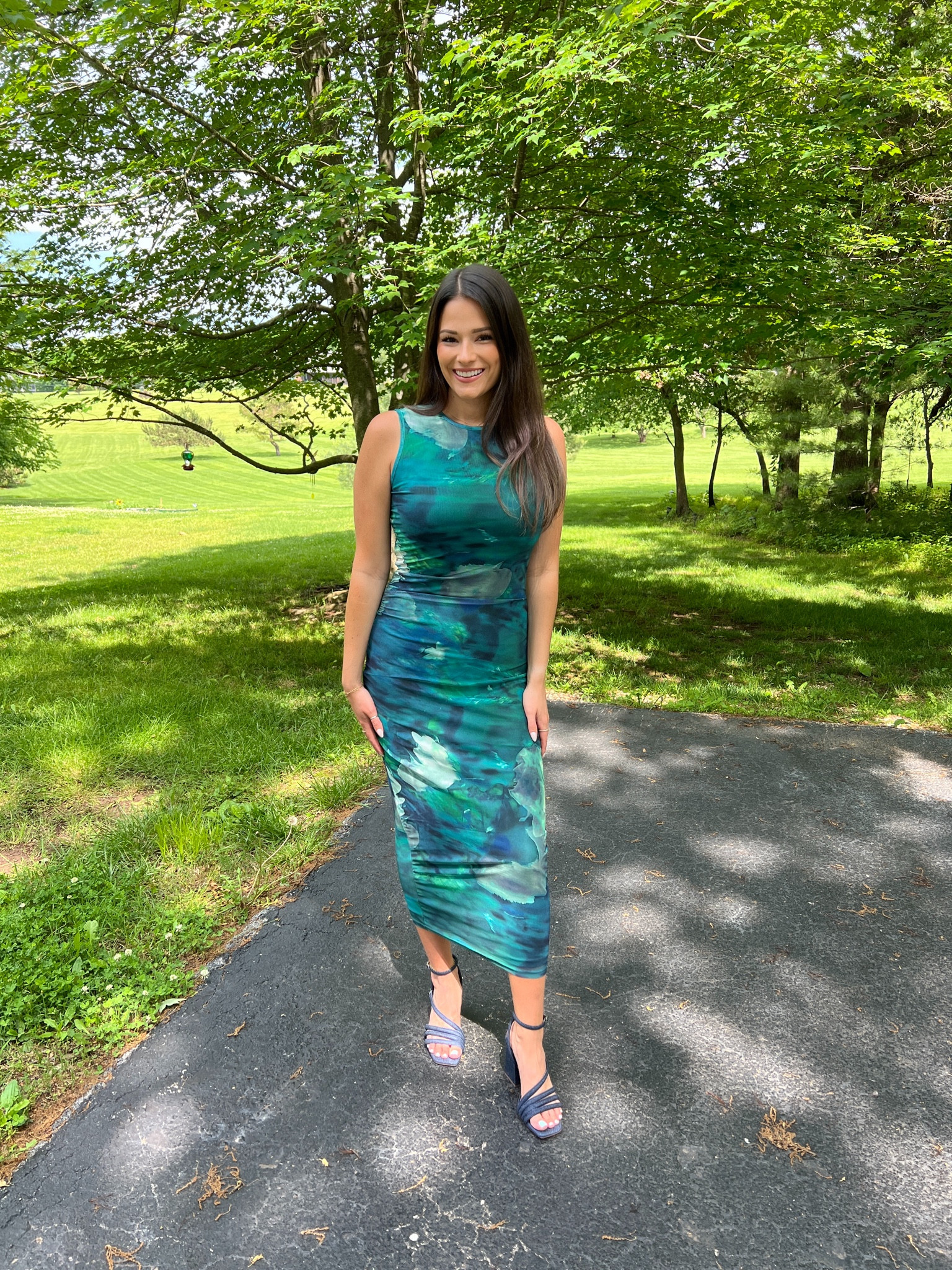 In my dress era 👗 I had the hardest time choosing a color in this dress because I don’t think you can go wrong with any of the options!!!!

Wedding guest dress | summer dress | midi dress | summer outfit inspo | outfit inspo | summer outfits | summer dress | spring dress | outfit ideas | amazon fashion | Amazon finds |

#LTKstyletip #LTKsalealert #LTKfindsunder50