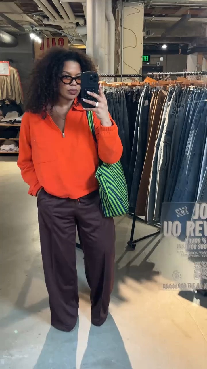 Orange season is back

#LTKSeasonal #LTKootd #LTKMidsize