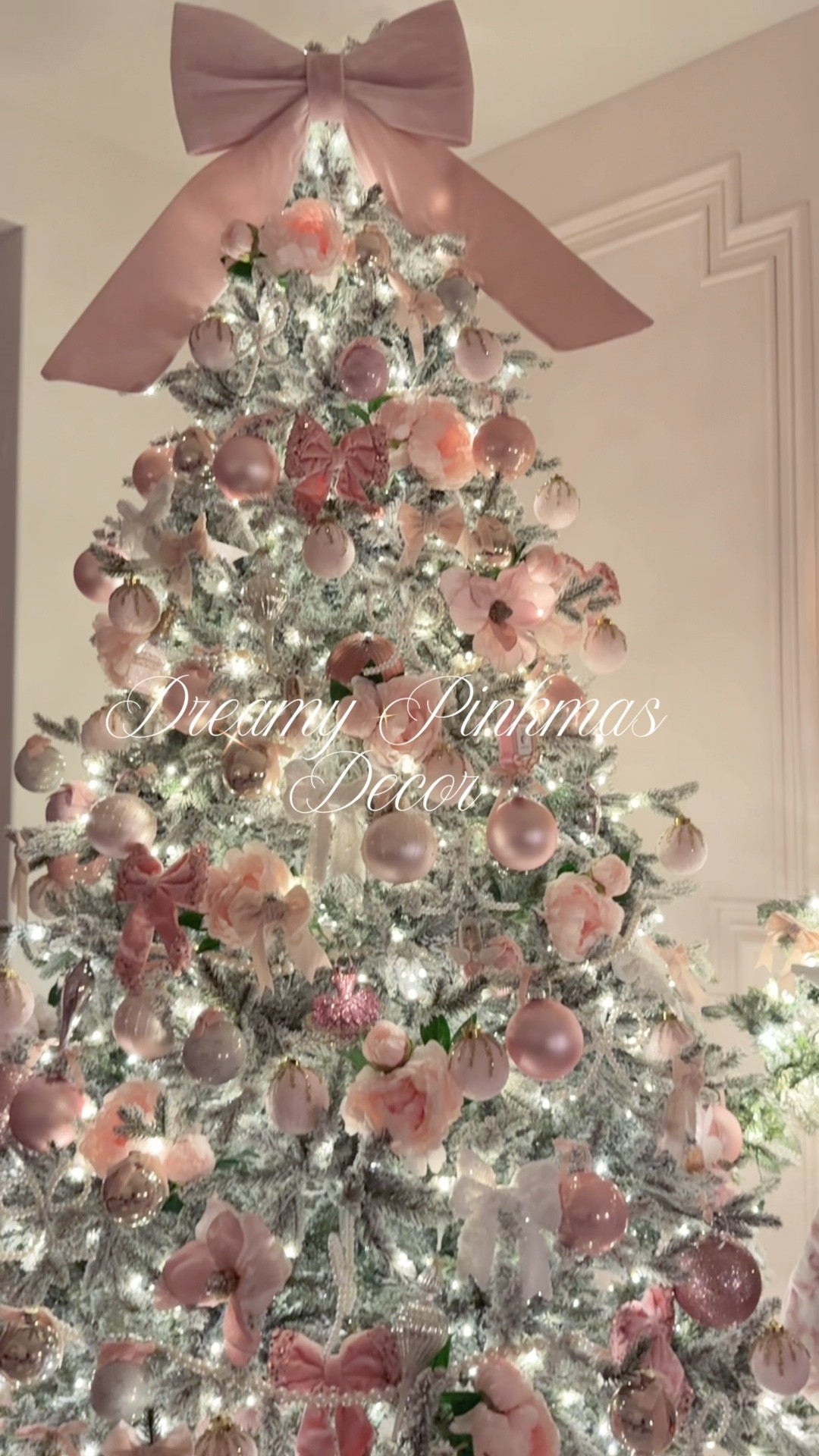 pinkmas with my king of christmas 9’ pre lit flocked tree

#LTKHoliday #LTKSaleAlert #LTKHome