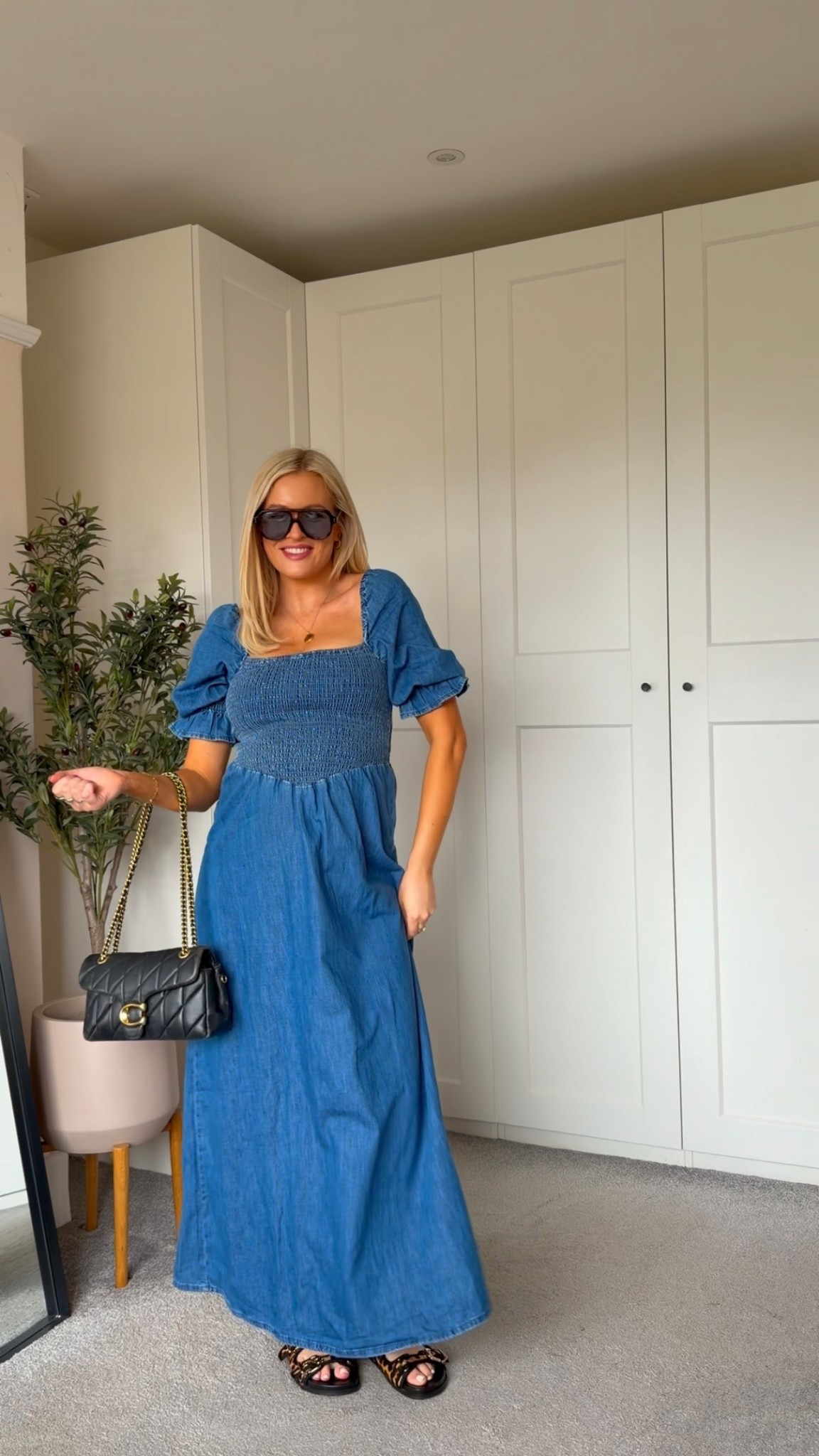 Bump friendly denim maxi dress❤️

Maxi dress, denim dress, spring dress

#LTKuk #LTKspring #LTKdresses