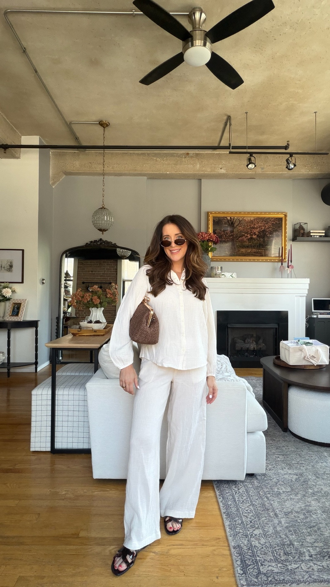 High sell out risk!!! White linen matching set from @Target ! Oversized clutch and tortoise small sunnies.

#LTKootd