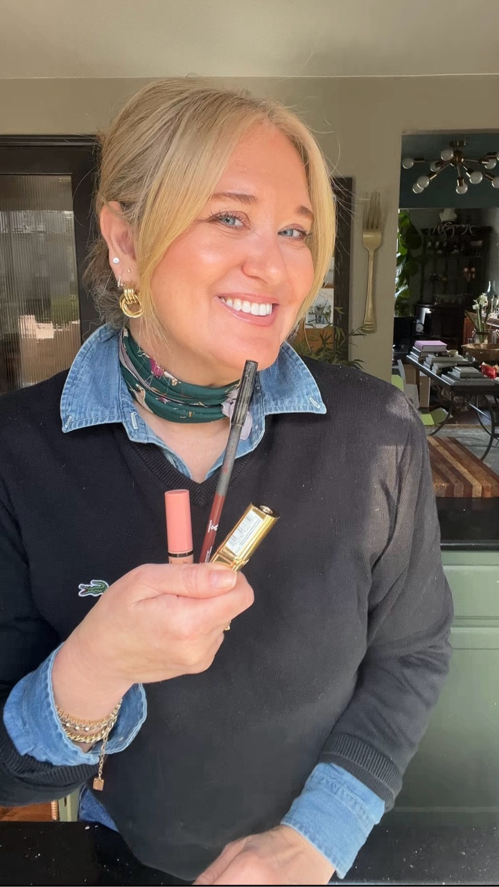 Lip Combo Throwback! Comment LINKS for the exact products!! 

This is a combo I’ve loved since the early 2000’s🤣 It’s a good one and SUPER affordable!! I’m not a big lipstick person, but adding a touch of this one makes the look! 

What’s your throwback lip combo??

Lip combo, over50, midlife beauty, midlife lifestyle