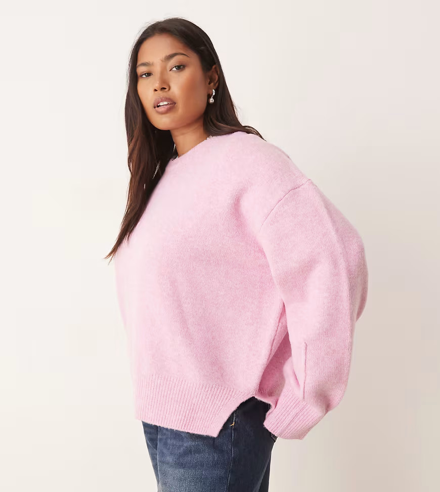 ASOS DESIGN Curve boxy crew neck jumper with side split detail in pink | ASOS (Global)