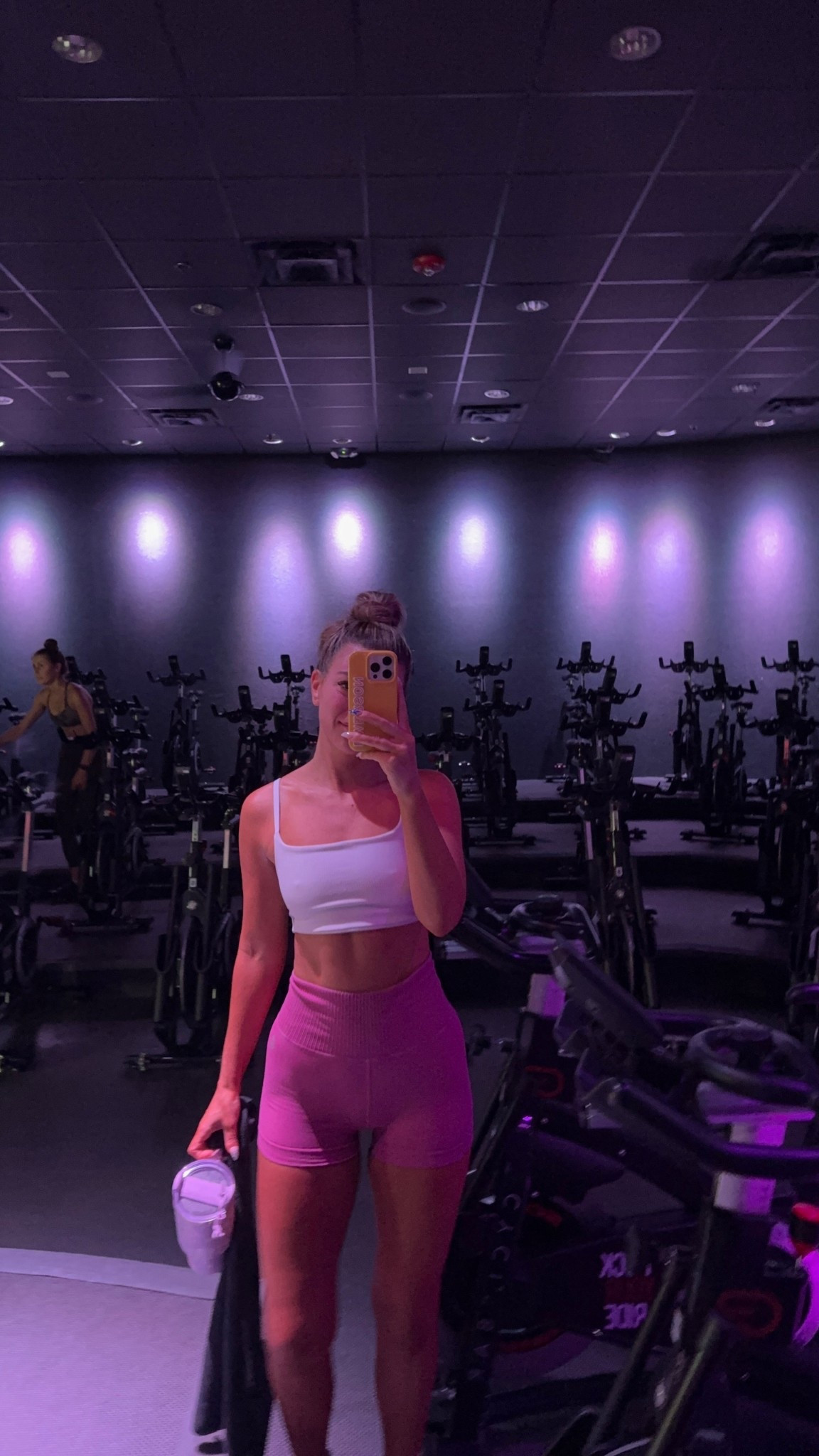 White sports bra and pink running shorts gym outfit 

Factor code: 50emerson

Wearing my usual smalls

Workout
Gym outfit
Running shorts
Sports bra
Activewear
Cycling
Fitness


#LTKActive #LTKStyleTip #LTKSeasonal