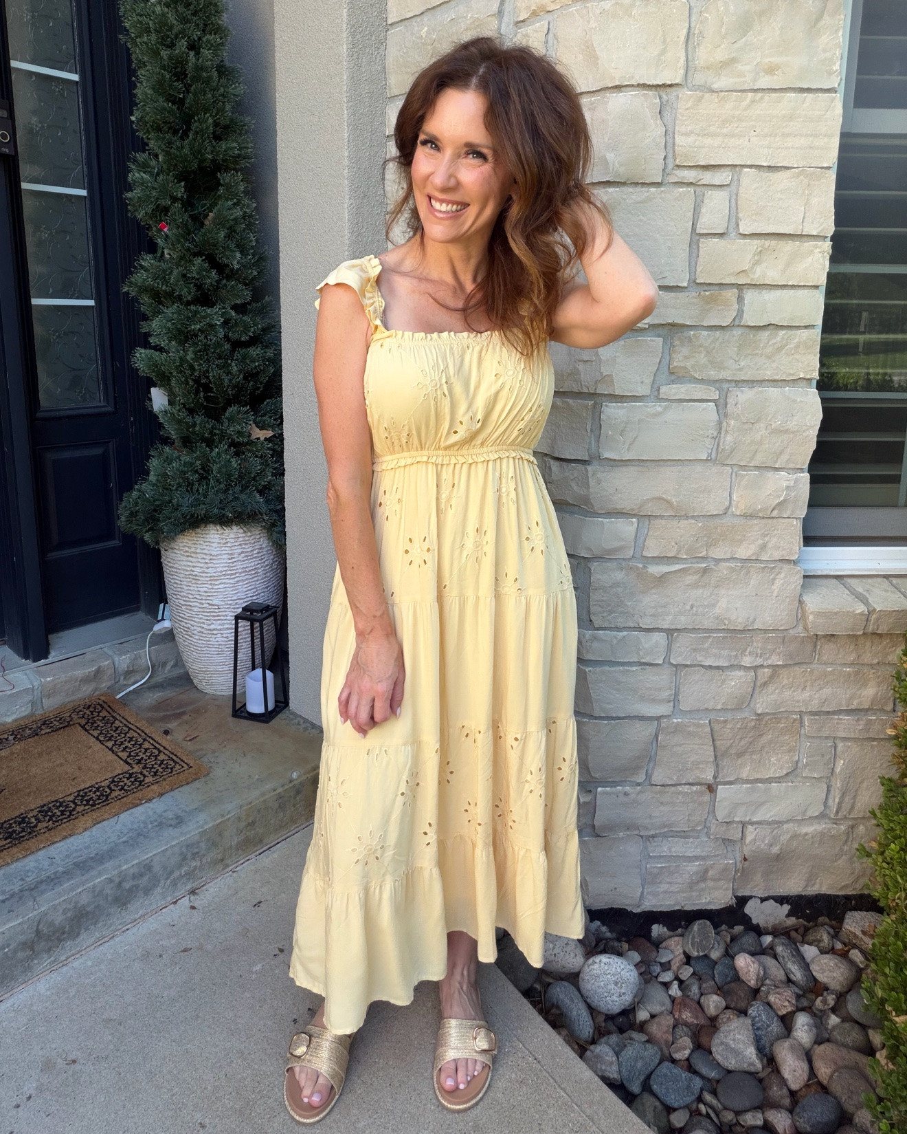 Butter yellow 💛 sundress wearing a size XSmall 

@Maurices  @Yellow Box