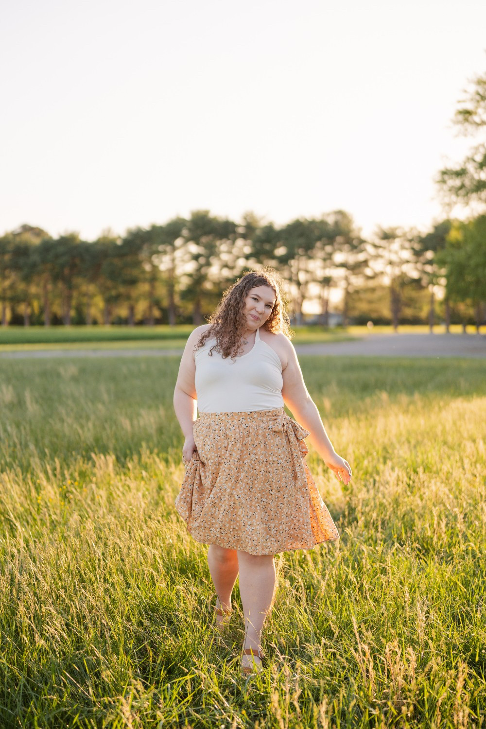 Flowy skirts + golden hour = a perfect senior session combo 🌼☀️
This look is so flattering and easy to move in — I love recommending wrap skirts for anyone who wants comfort and style.
I linked this vibe on LTK with some of my favorite summer-ready pieces! 

 