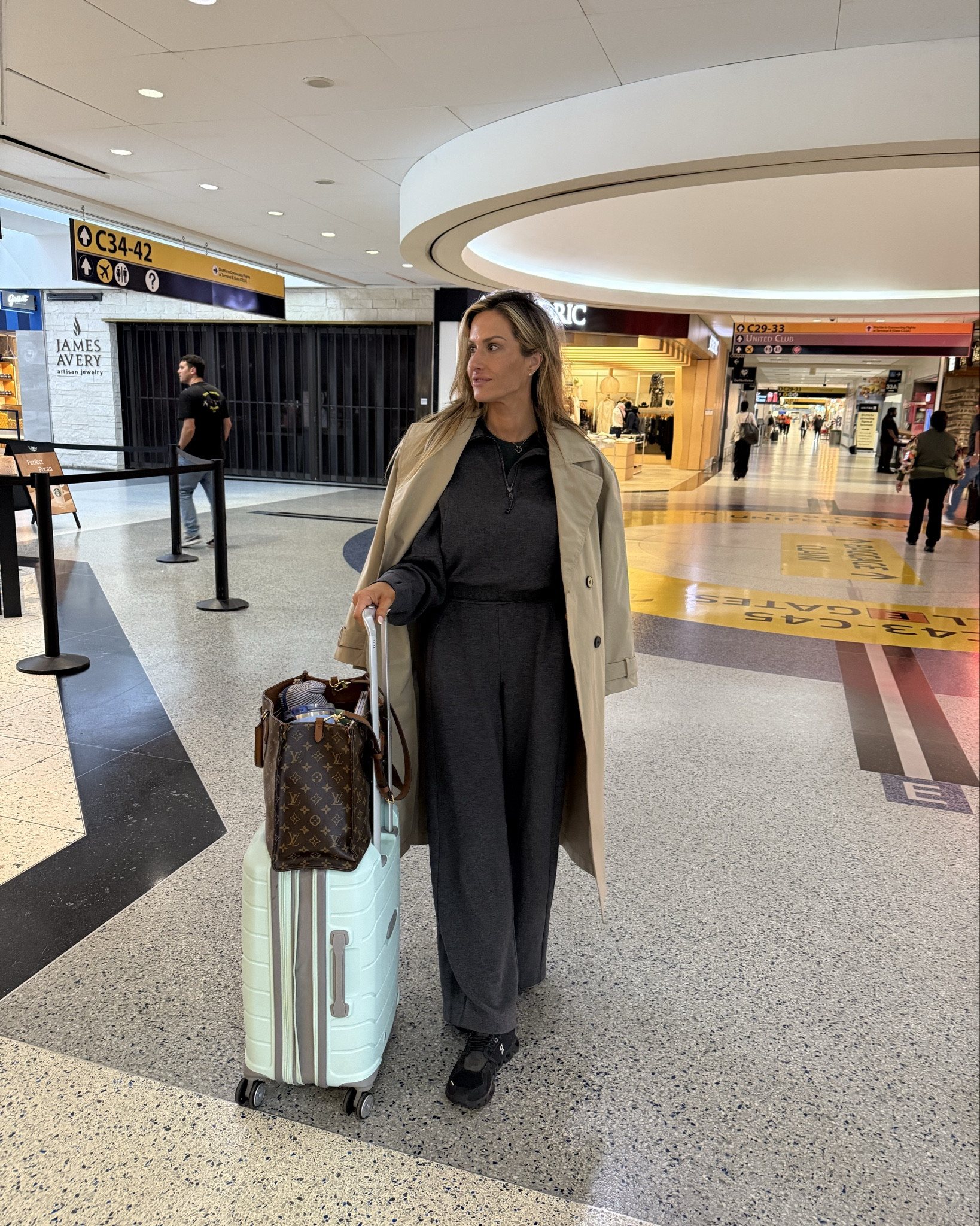 Colorado travel fit and accessories! Lululemon waffle set- M top, S bottom; trench from Zara *tan trench close comparison & LV bag same shape/size diff color

#LTKTravel #LTKStyleTip
