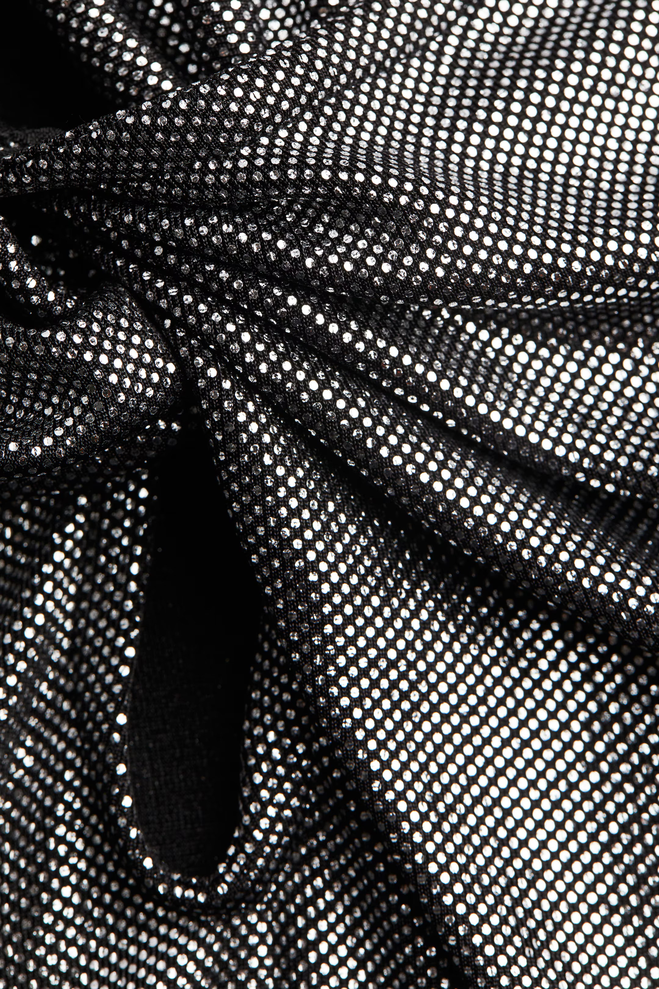 Shimmery Twist-Detail Top | H&M (US + CA)