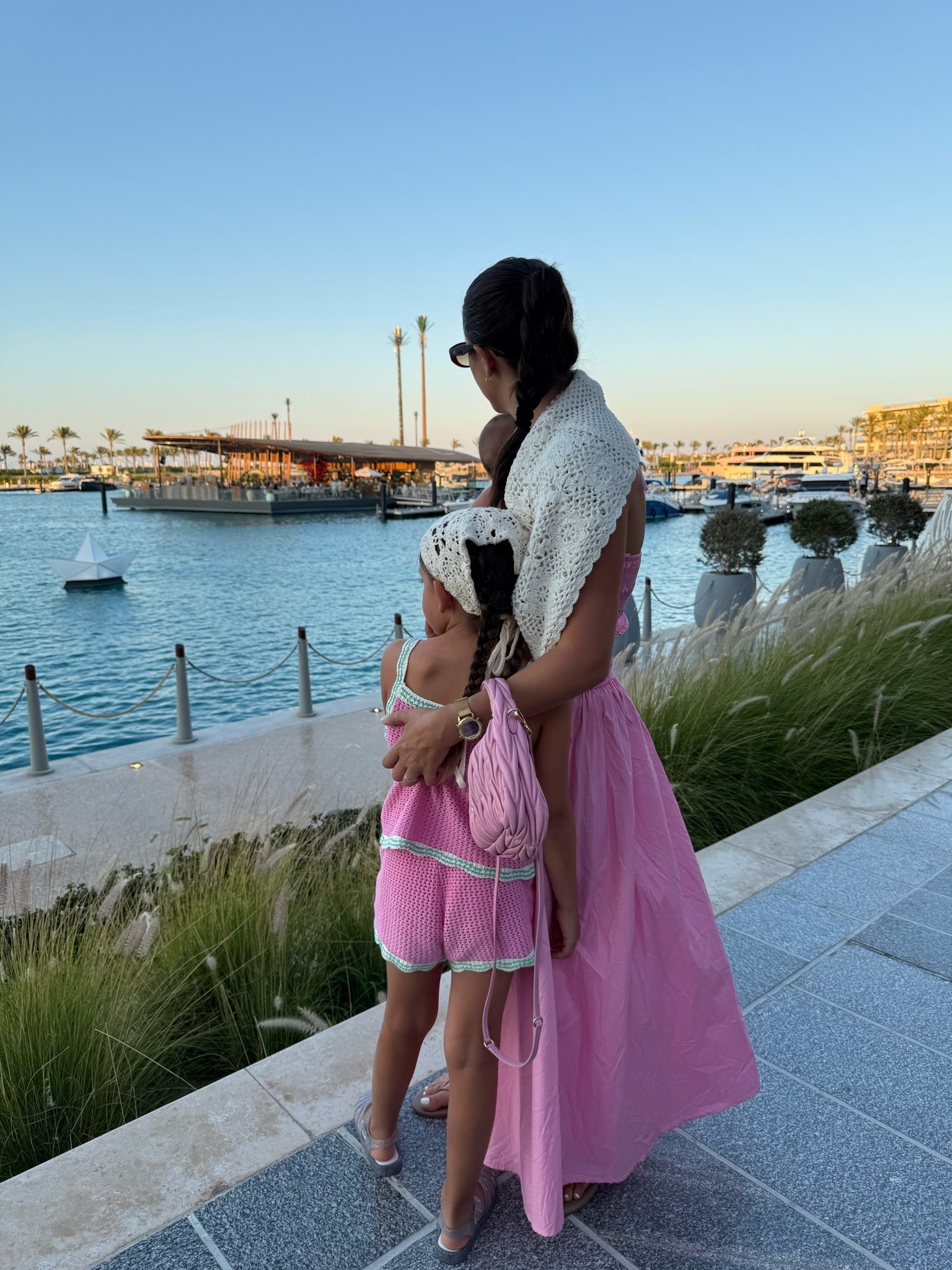 Bubble gum link for fam dinner 

Dress: small

Dressupbuttercup.com #dressupbuttercup #dederaad

#LTKootd #LTKmomlife #LTKSeasonal