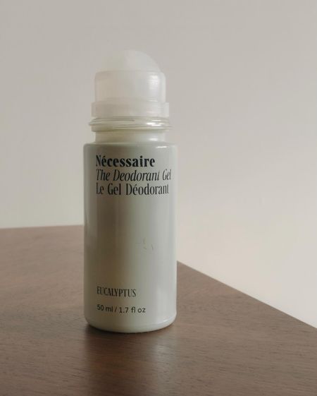 satisfying empties pt. 3
—

gifted by @necessaire - very gently and light. as someone who doesn’t sweat a lot, this has been enough for daily use 👌🏼 