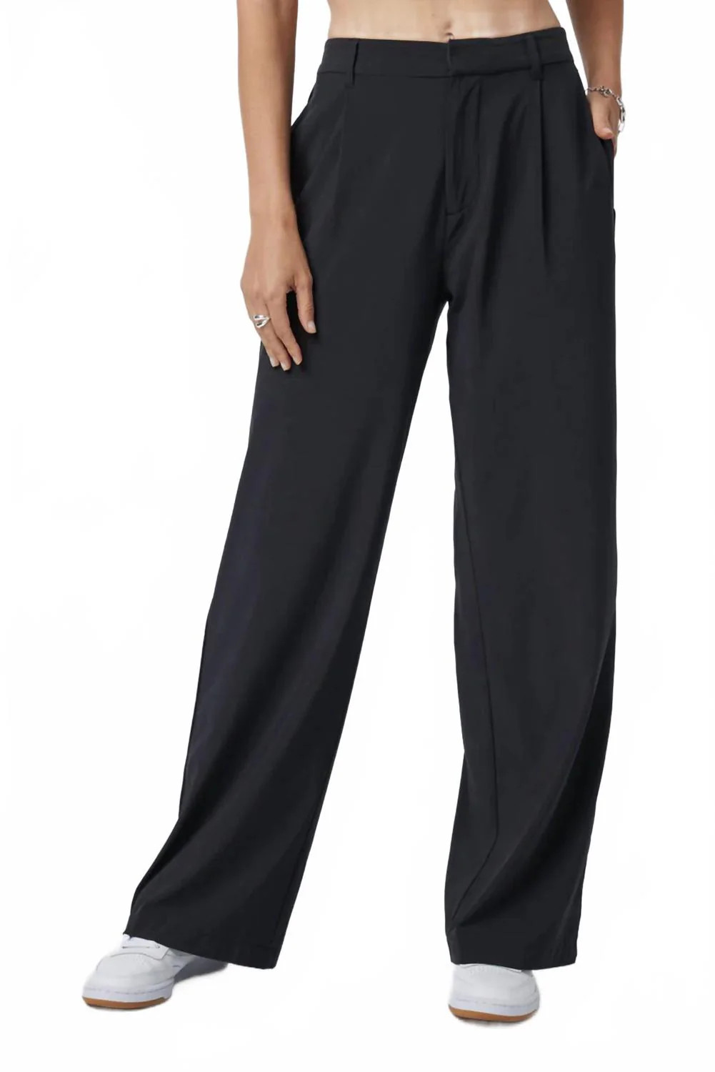 Villa Trouser In Black | Shop Simon
