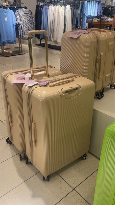 Incredible deals on great luggage at the Nordstrom NSale! 
Cream, Black, Neon Green and Hot Pink in two sizes! 20 yr warranty & excellent reviews!


#LTKFind #LTKtravel #LTKxNSale