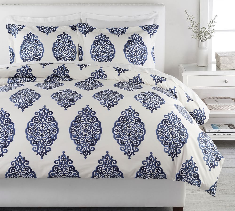 Asher Medallion Organic Percale Duvet Cover | Pottery Barn (US)