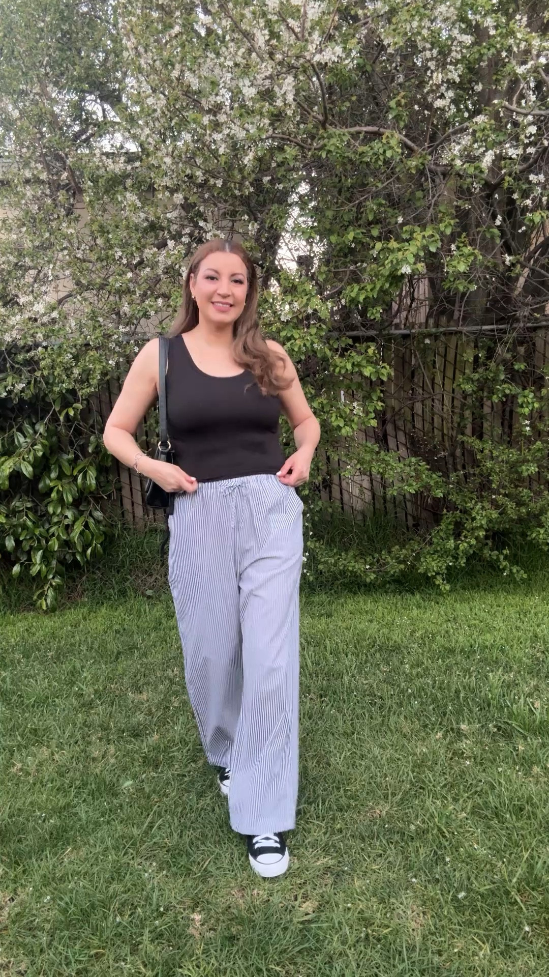 Women’s plaid striped pants, cotton, wide leg, with drawstring, elastic waist, pockets to rest, casual pants.

#LTKSeasonal #LTKSpringSale #LTKMidsize