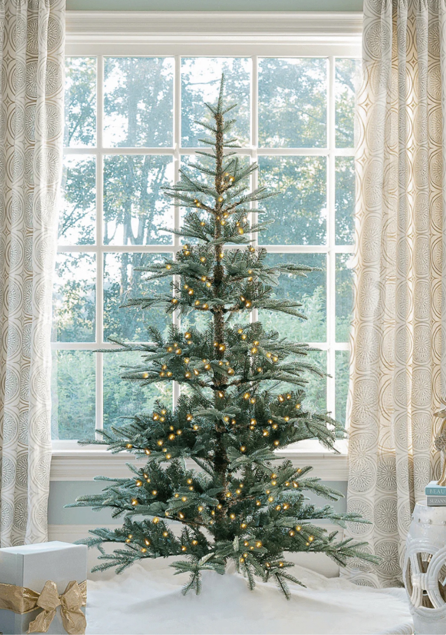 This King of Christmas Fir Tree is stunning! 

#LTKHome #LTKSaleAlert #LTKHoliday