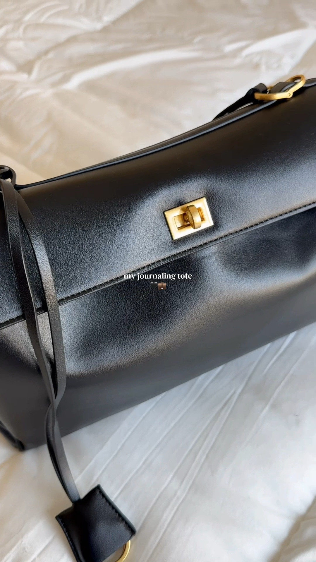 This purse tote is stunning, sooo soft and amazing quality. I use mine for all of my journaling and planners. 

Quiet luxury, women’s tote, purse, old money fashion, black purse