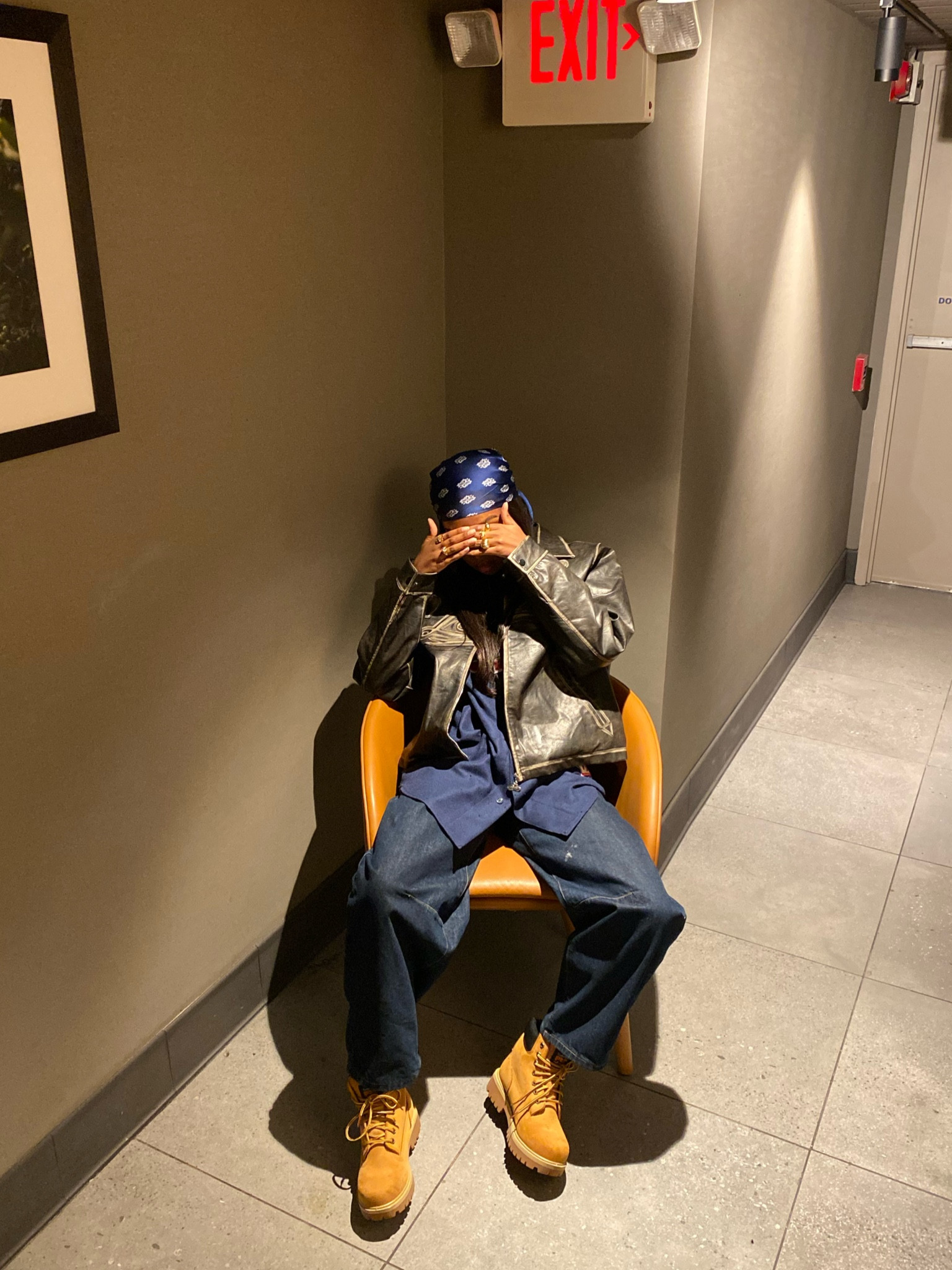 chill winter fit 🧢

wore this to a coffee shop. the shoes and bandana are exact the the rest are dupes. pants from cuter than my dog. shirt was thrifted. leather jacket from lafam amsterdam.

baggy pants, leather jacket, timberland boots, baseball jersey, bandana, winter outfit

#LTKSeasonal #LTKstyletip #LTKMostLoved