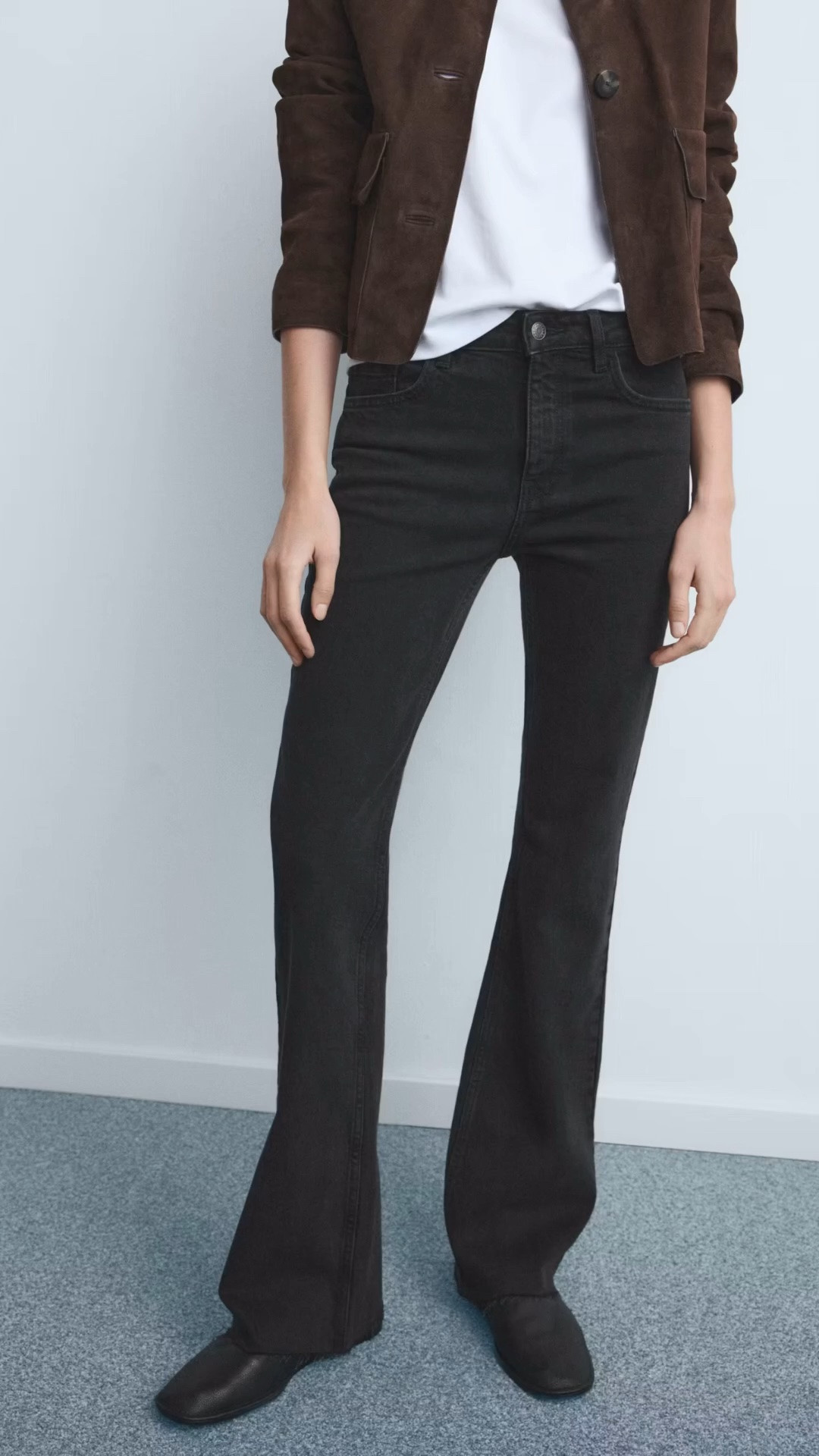 FIONA FLARED MID-RISE JEANS
US$ 69.99 Now US$ 45.99 
-34%

#LTKSaleAlert #LTKgrwm #LTKootd