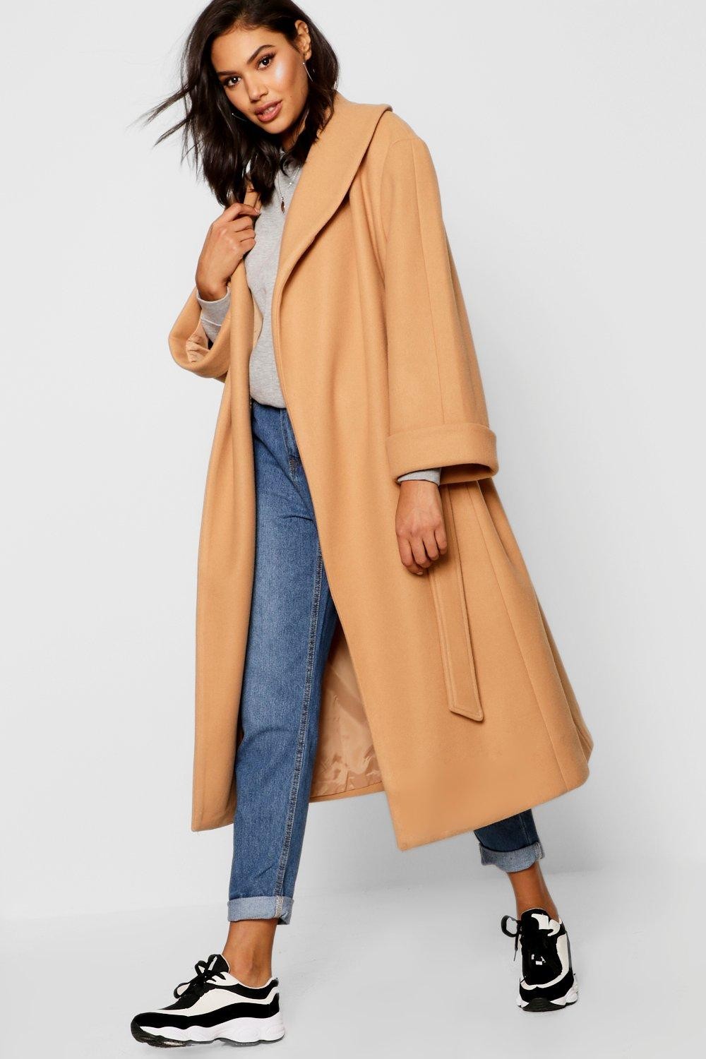 Robe manteau surdimensionnée ceinturée | Boohoo.com (FR)