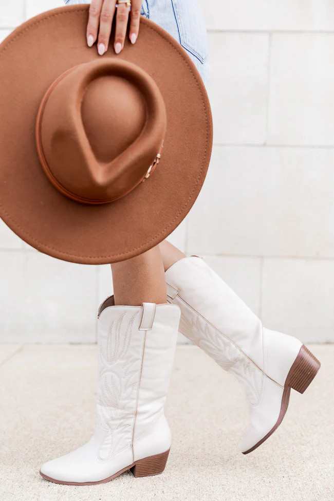 Got Me Floating Brown Double Belt Banded Fedora Hat | Pink Lily