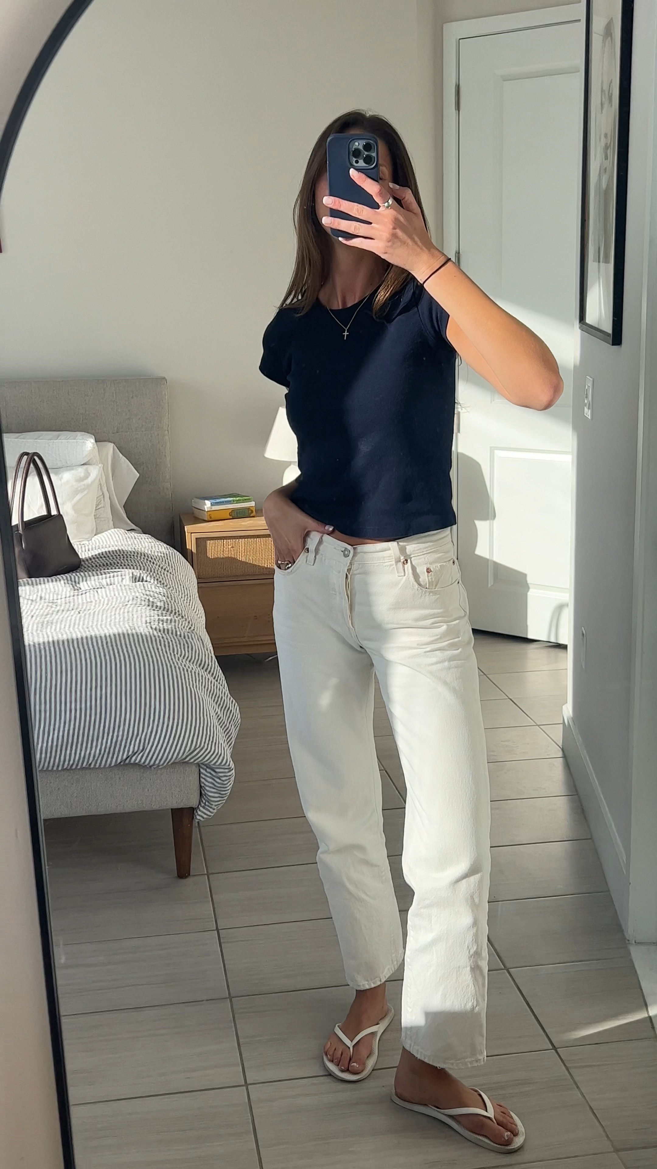 Simple and casual spring outfit 

#LTKSeasonal #LTKVideo #LTKfindsunder100