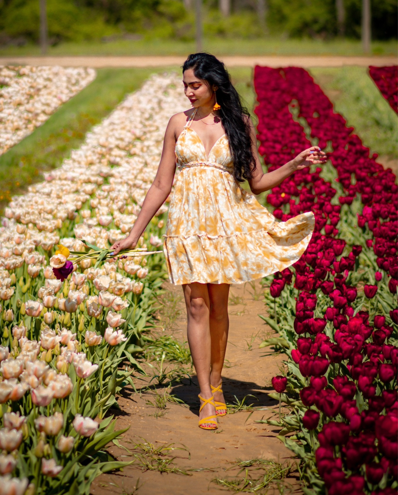 Tulips means Summer is coming and it’s time for summer dresses👗💛

Spring dress, summer dress, backless dress, spring outfit, summer outfit, outfit inspiration, Flowy dresses, ootd, outfit inspo, spring fashion, summer fashionn

#LTKSeasonal #LTKitbag #LTKstyletip