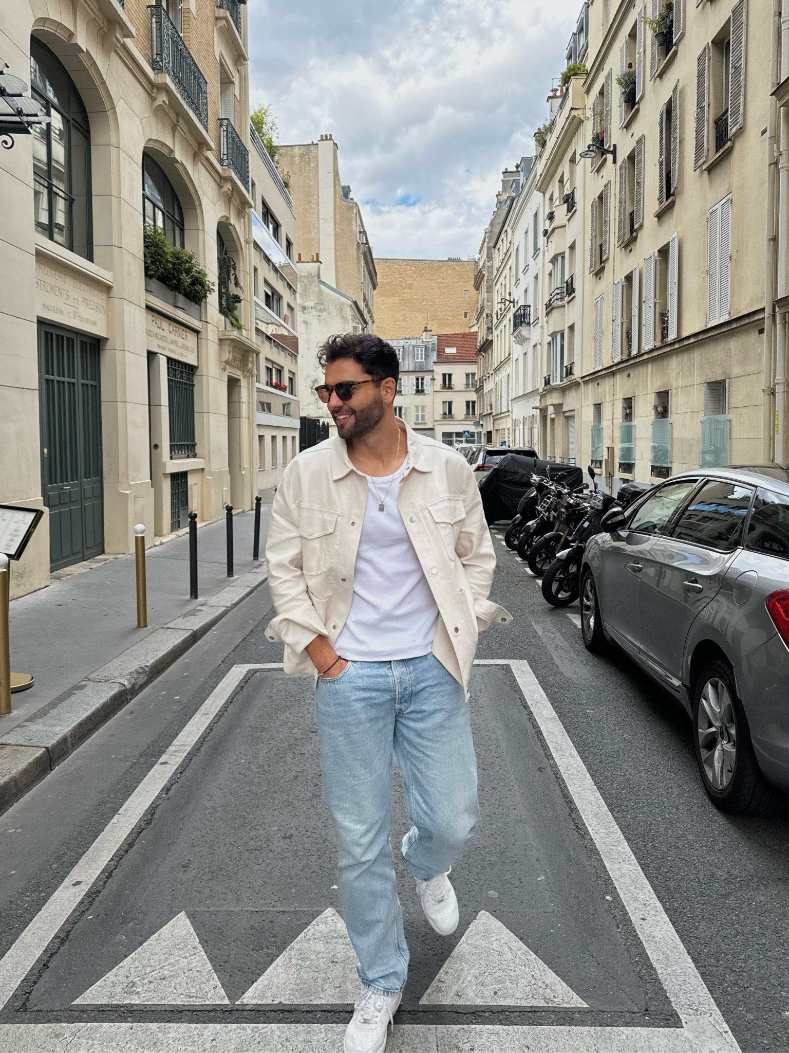City Outfit 🇫🇷🥐☕️

ASOS, Abercrombie, Menswear, Spring, Summer, Spring Outfits, Summer Outfits, AllSaints, Mango, H&M, M&S, Mens Fashion, Outfit inspo, Mens

#LTKeurope #LTKsummer #LTKmens