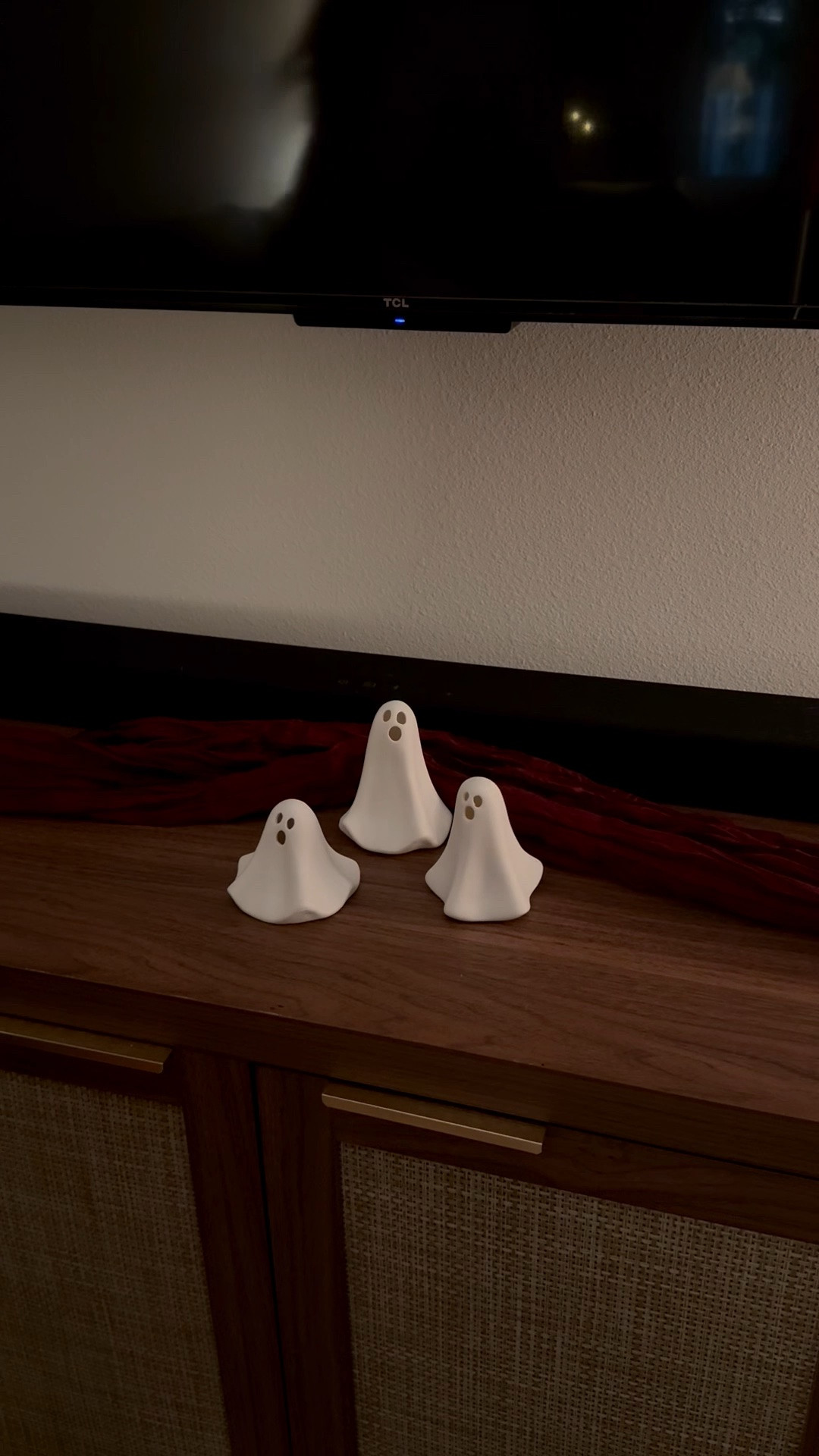 🎃✨ The cutest little ceramic pumpkins! These light-up pumpkins are the PERFECT subtle Halloween decor if you want a festive touch without going overboard. 🤍

They’re neutral enough to go with just about any decor style and would look so cute on a mantel, entry table, kitchen counter, or bookshelf!

🛍️ Perfect for: subtle Halloween decor • neutral Halloween decor • fall home decor • ceramic pumpkins • light-up pumpkins

#LTKHome #HalloweenDecor #SubtleHalloweenDecor #NeutralHalloweenDecor #FallDecor #HalloweenHomeDecor #PumpkinDecor #CeramicPumpkins #CozyHome #AmazonHomeFinds