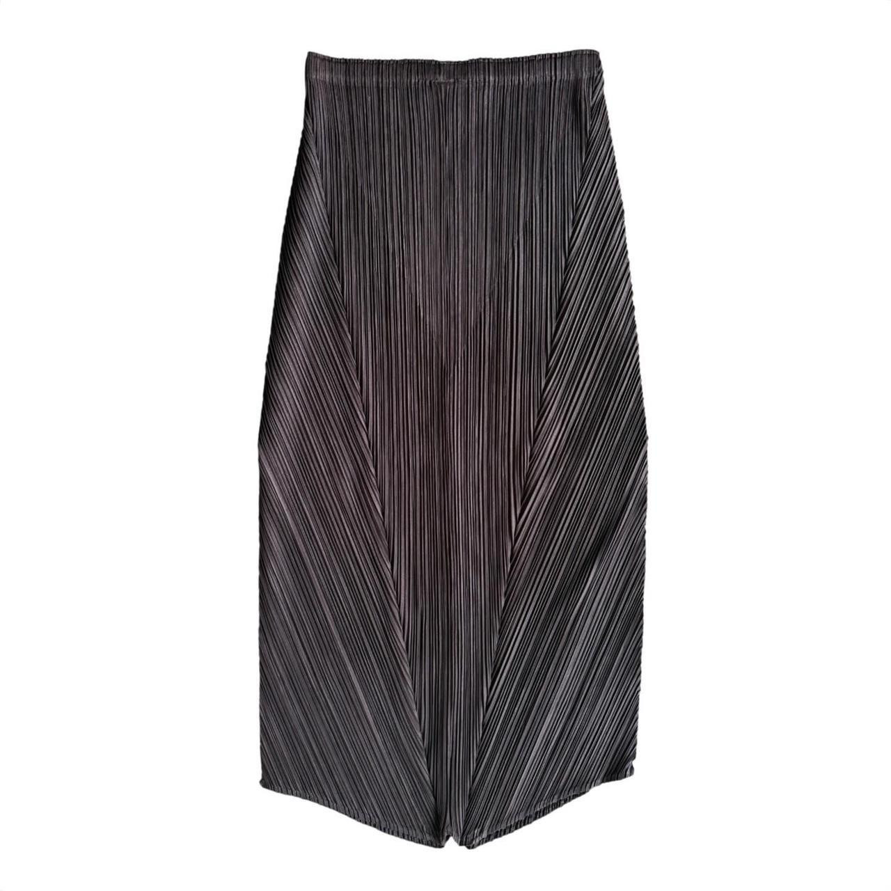 Issey Miyake Women's Skirt - Brown - 2 | Depop US