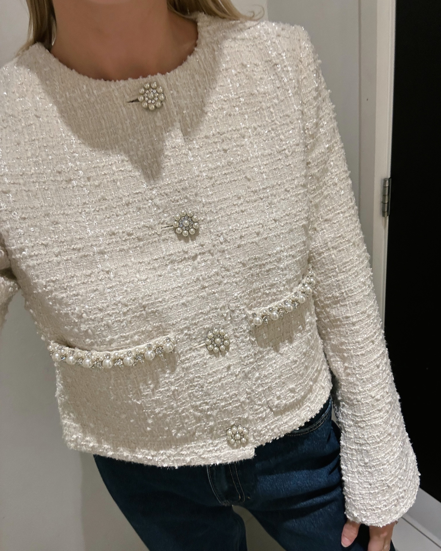 Loving this H&M tweed jacket! The pearl details are to die for. Perfect for the holidays! 

More H&M finds linked!

#LTKfindsunder100 #LTKstyletip #LTKHoliday