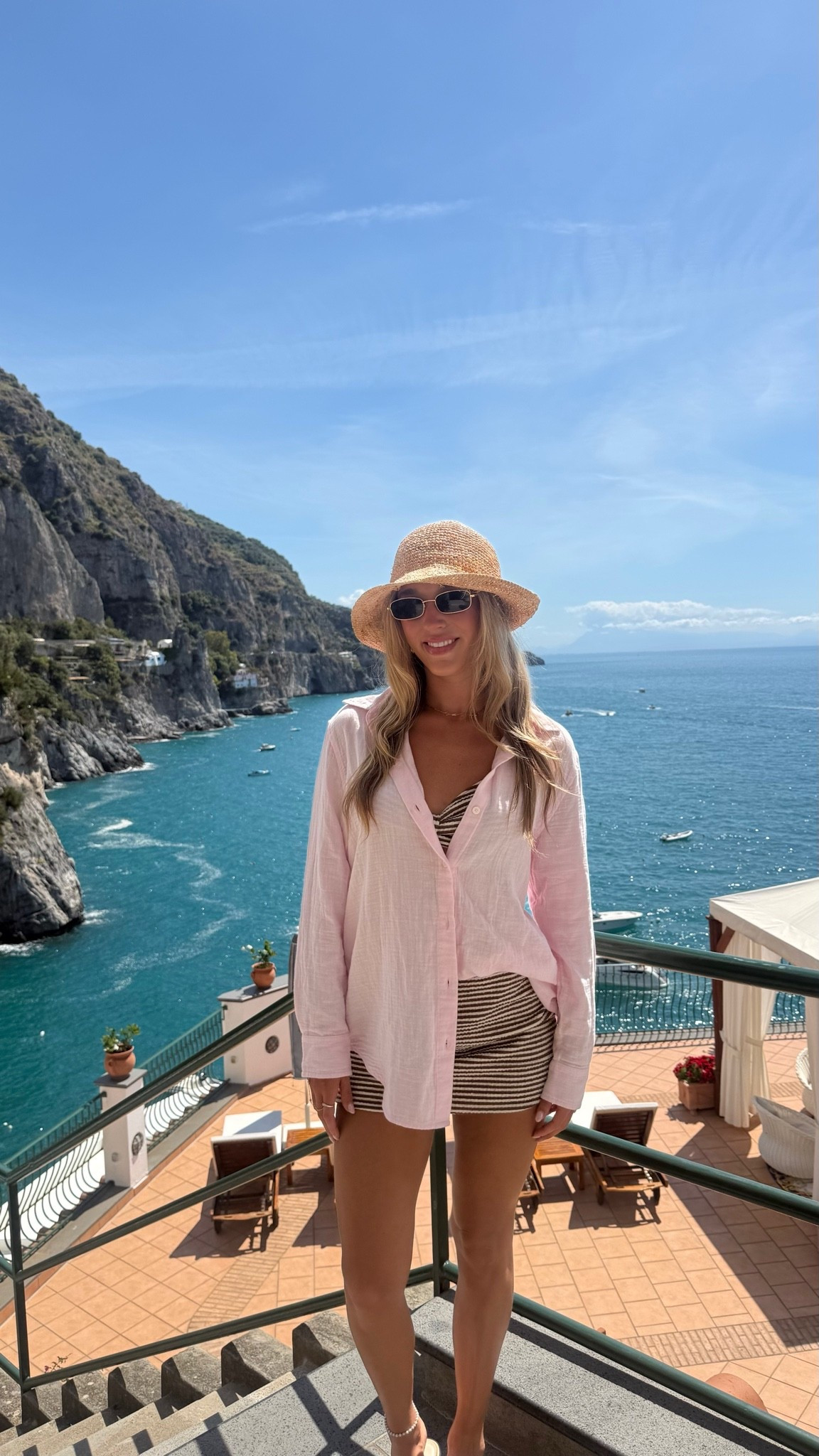 Amalfi coast outfit!! Top Aritzia, swim is old, hat is target!

#LTKootd
