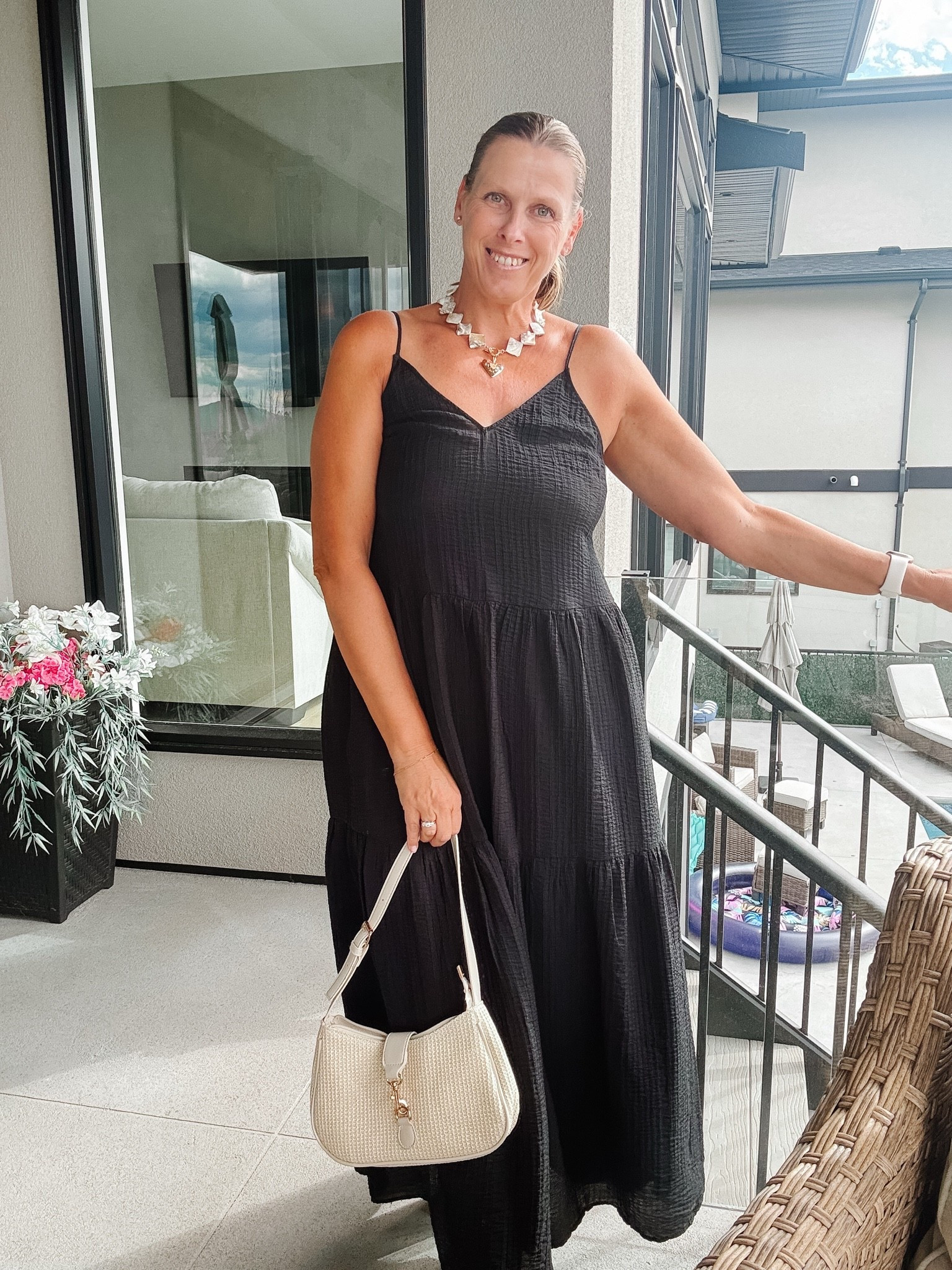 Black tiered maxi = the easiest “I put together an outfit” trick there is 🖤 Threw on a statement necklace and my white bag to keep it from feeling too plain. Fits true to size
I’m wearing a M

#summerdress #blackdress #casualoutfit #affordablefashion #summerstyle

#LTKsummer #LTKdresses #LTKover50style