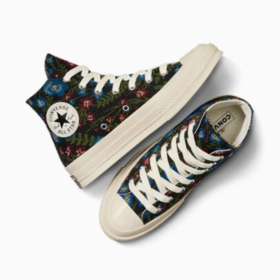 Tapestry Converse high tops 🫶🏼 + other new favorites

#LTKSeasonal #LTKShoeCrush #LTKStyleTip