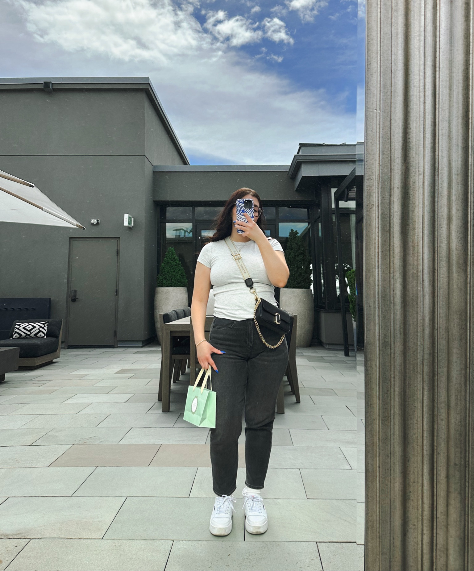 casual spring outfit for a mall day 

my outfit uniform : ribbed tshirt, jeans and white sneakers 

#LTKcanada #LTKstyletip