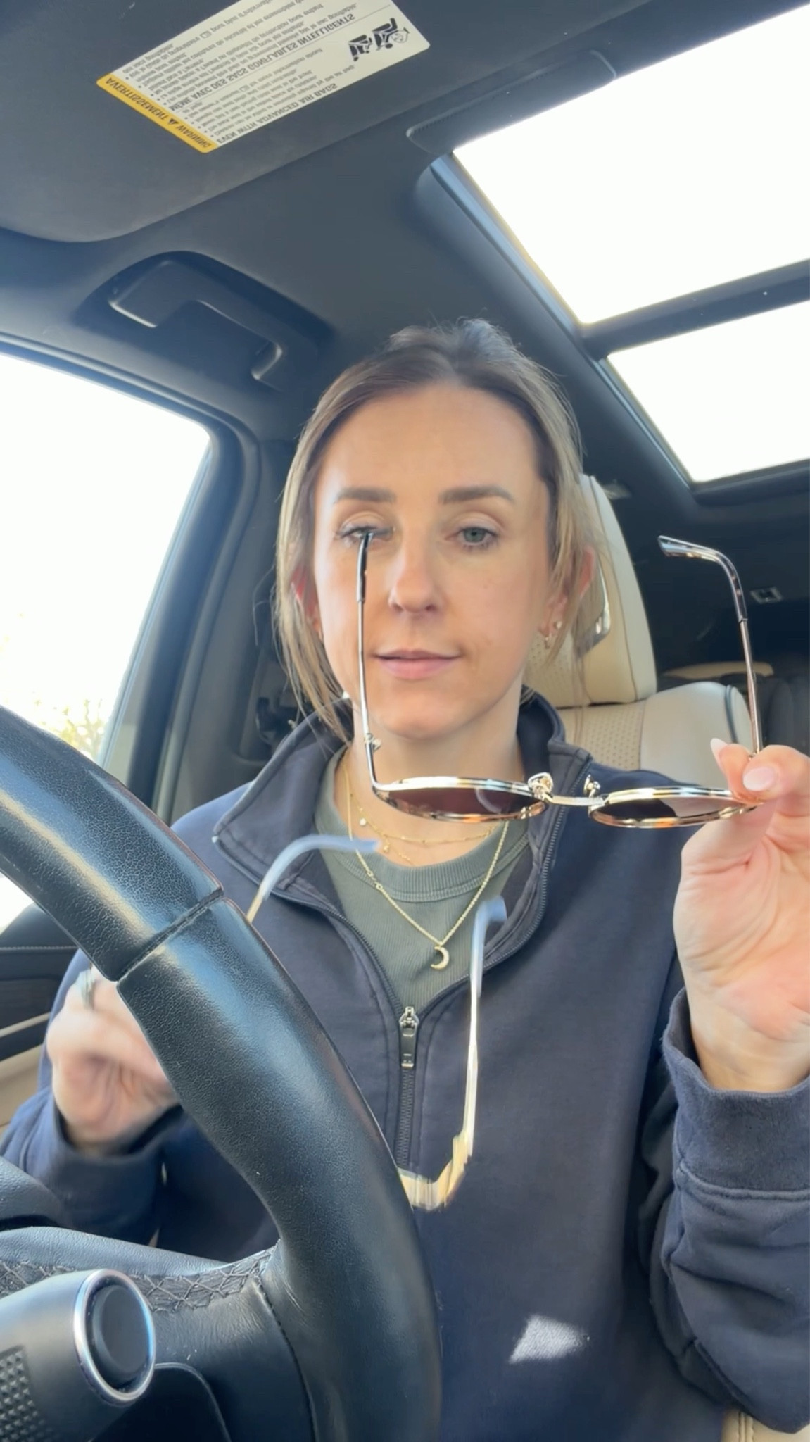 I found the cutest oval sunglasses from Diff Eyewear!! I’m obsessed 😍

Sunglasses | Diff Eyewear

Come Stay Awhile, Amanda Vernaci

#LTKootd #LTKSaleAlert #LTKSeasonal
