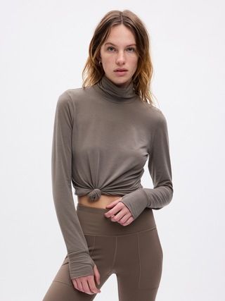 GapFit Breathe Turtleneck T-Shirt | Gap (US)