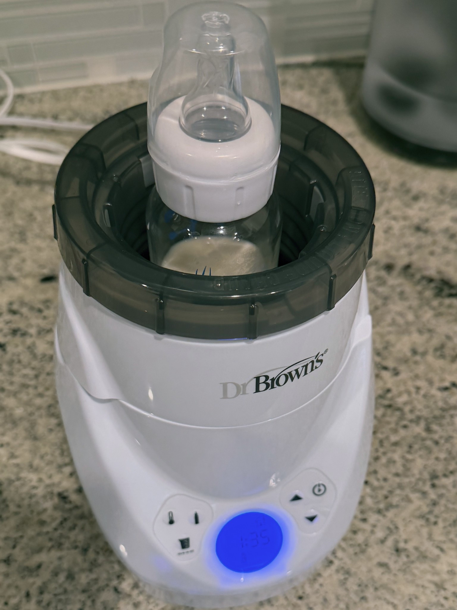 I’m obsessed with this bottle warmer! Works well for glass, plastic, and milk bags  

#LTKBaby #LTKdayinmylife #LTKmomlife