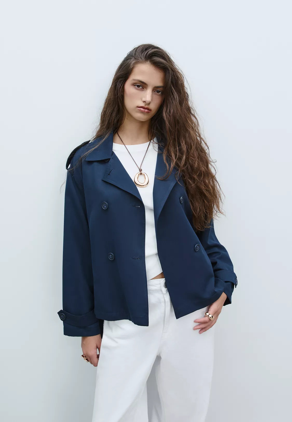 Short flowing trench coat with belt - Women's Jackets | Stradivarius United Kingdom | Stradivarius (UK)