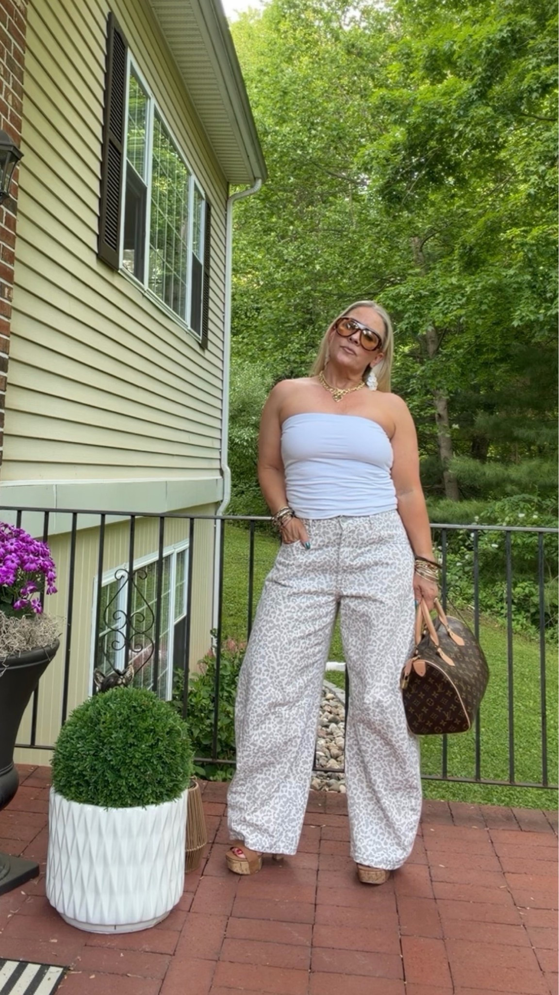 Summer leopard barrel jeans ☀️ #style #summerfashion #barreljeans#summerlooks #summerstyle #womensfashion #jeans #denim #ootd #tubetops #luxuryhandbag  @SOJOS VISION #sunglasses

#LTKootd #LTKPetite #LTKTall