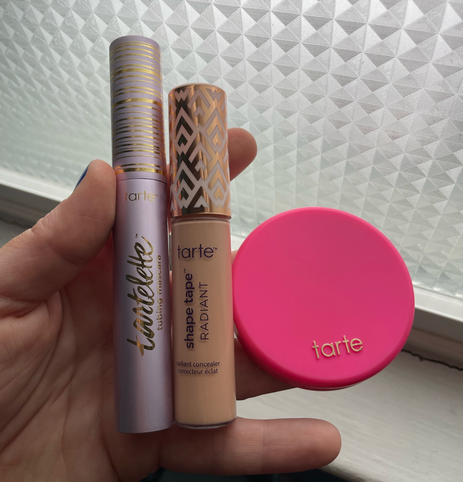 3 hot mom must haves

#LTKbeauty #LTKbump #LTKfindsunder50