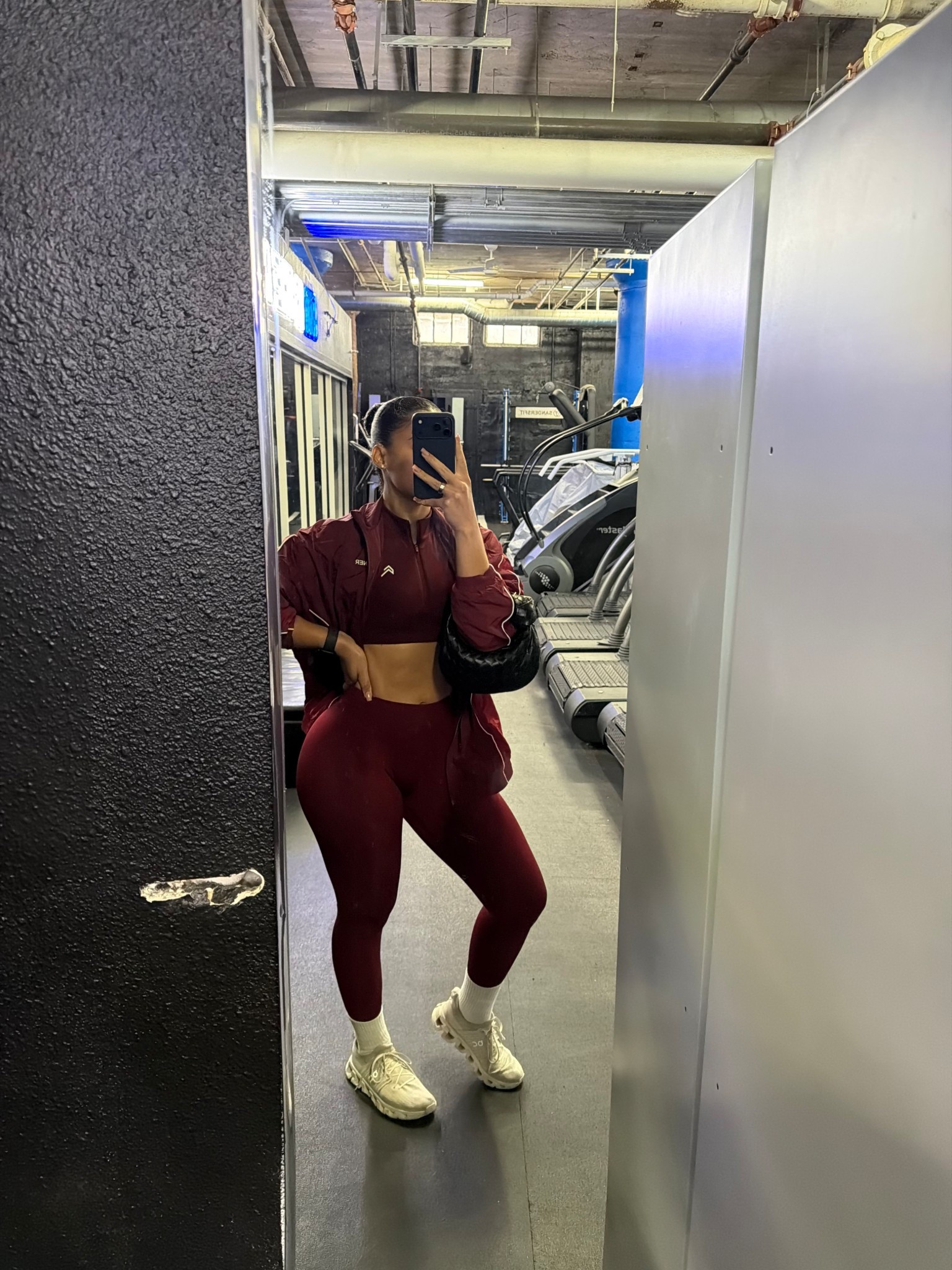 More faves from Oner Active! 
Wearing XS in the bra & legging
Wearing S in the jacket 