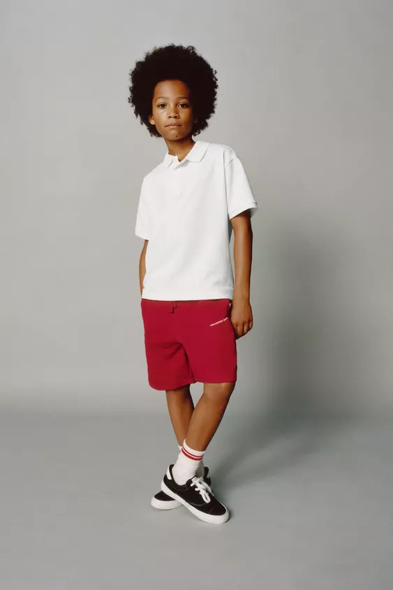 STRAIGHT FIT EMBOSSED TEXT TERRY SHORTS | Zara US