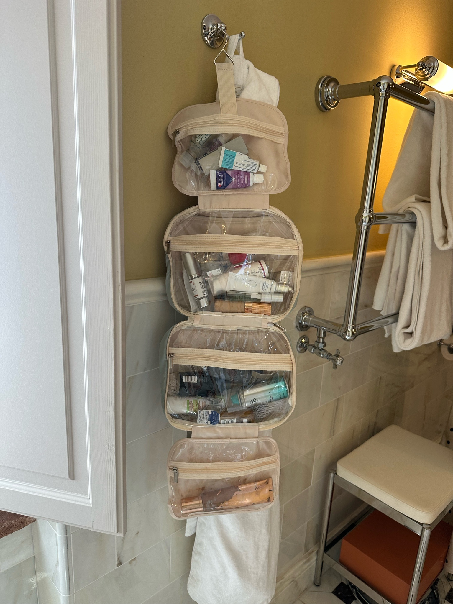 Last Minute Gift - Travel Toiletry Bag! #kathleenpost #lastminute

#LTKHoliday #LTKSeasonal #LTKGiftGuide