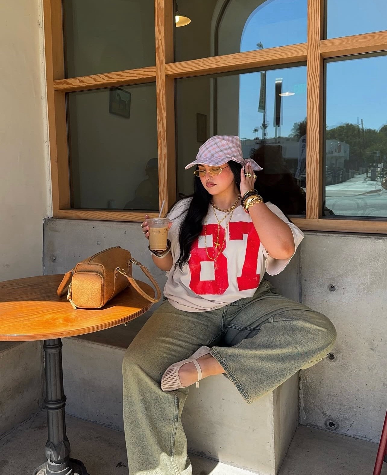 coffee fit

Summer outfit, casual outfit, ballet flats, jersey outfit, jeans, denim, streetwear, street style

#LTKMidsize #LTKStyleTip #LTKPlusSize