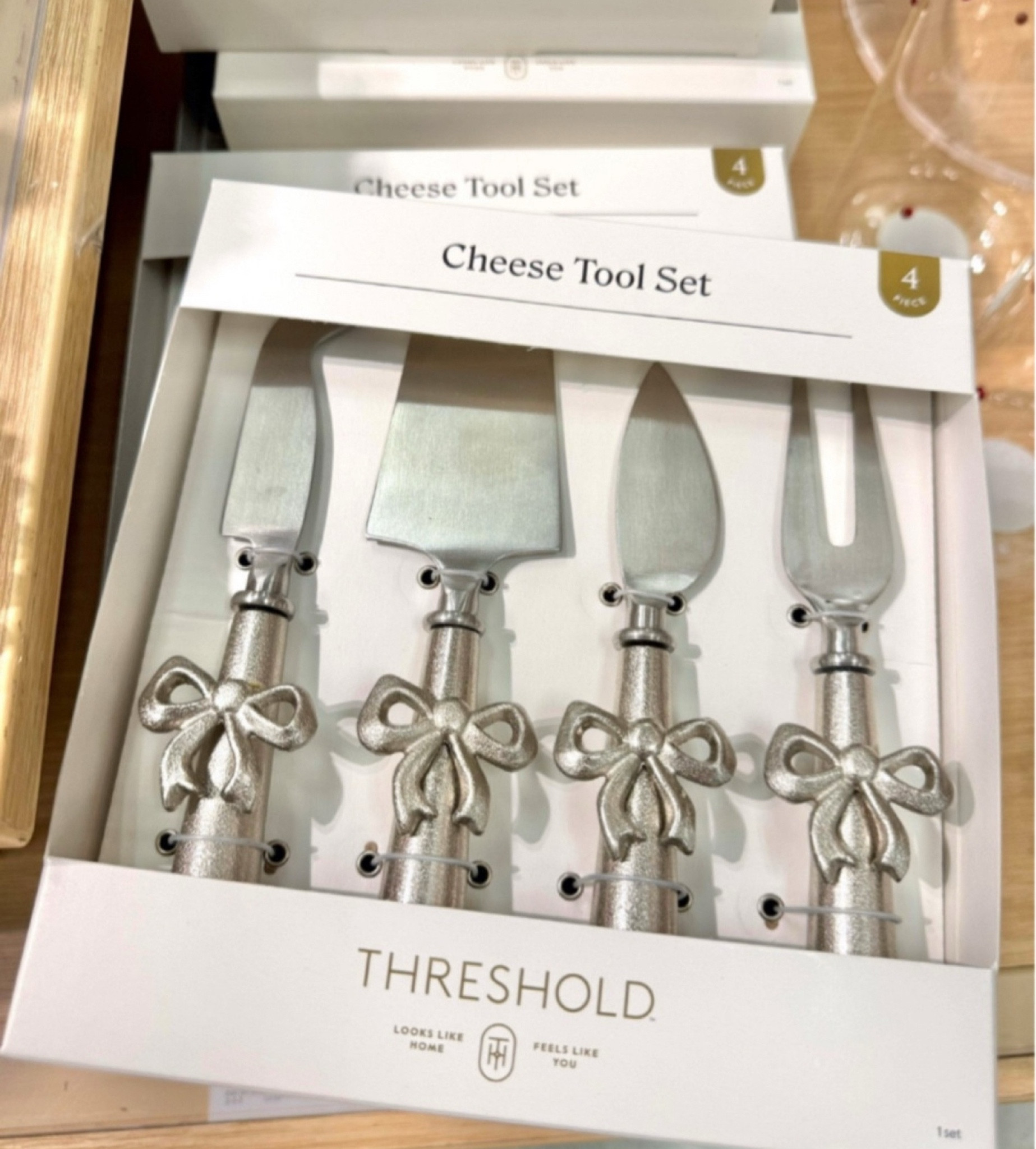 Absolutely obsessed with these charcuterie knives on sale now! The bows are so adorable for valentine’s day. 

#LTKfoodie #LTKmomlife #LTKHome