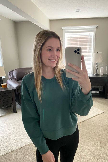 This cropped pullover is so cozy! I’m wearing a size 6 / small! Comes in 8 colors!

#LTKfitness #LTKfindsunder100 #LTKSpringSale