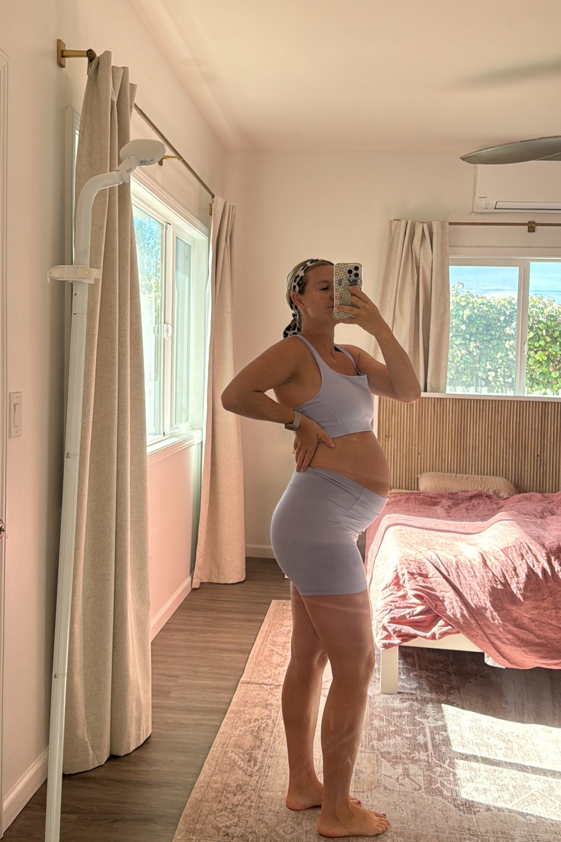 new workout set love this color 💜🦄